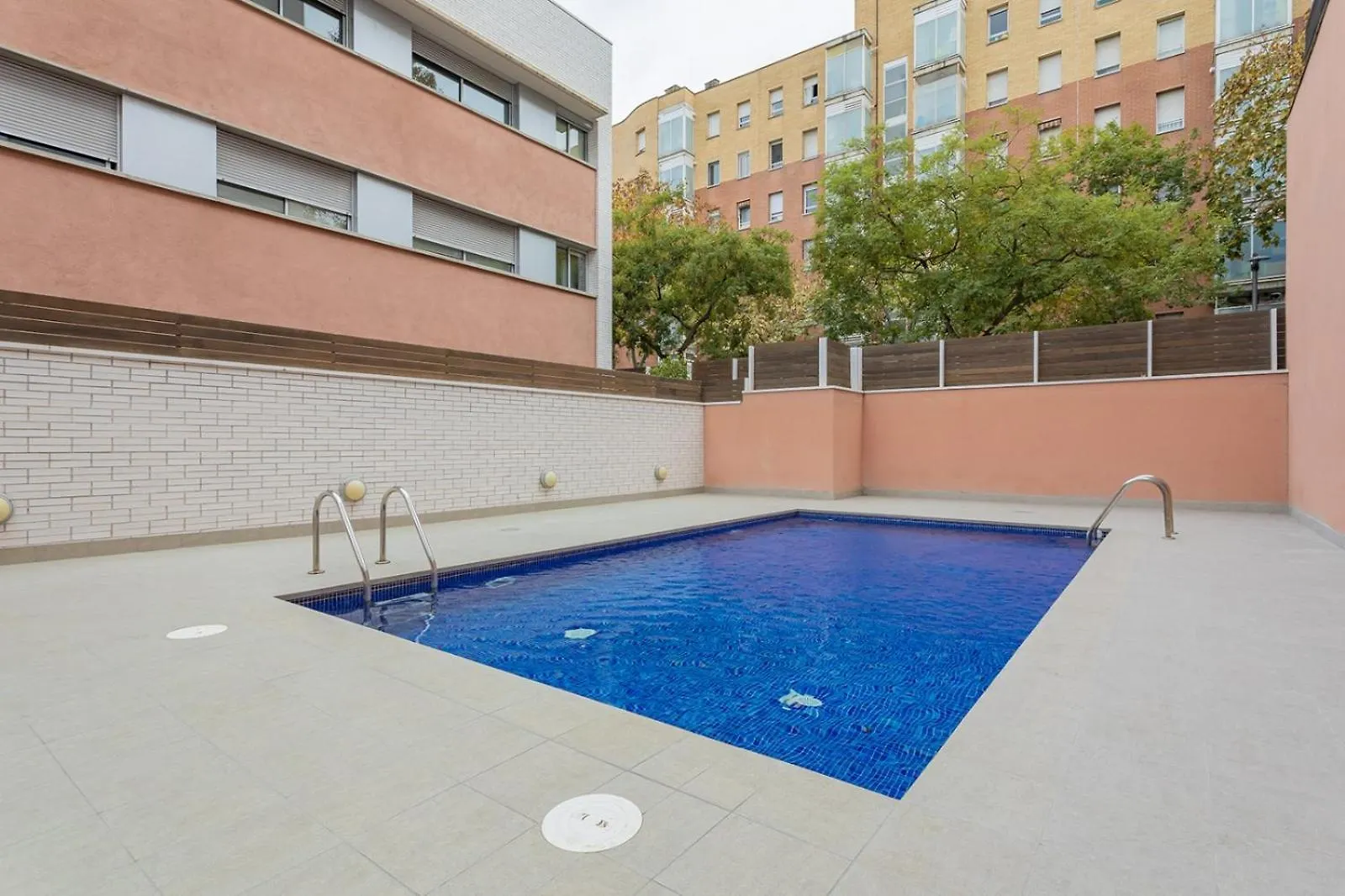 Pool Luxury 2 Bedrooms - 2 Terraces - Parking - Long Term Barcelona