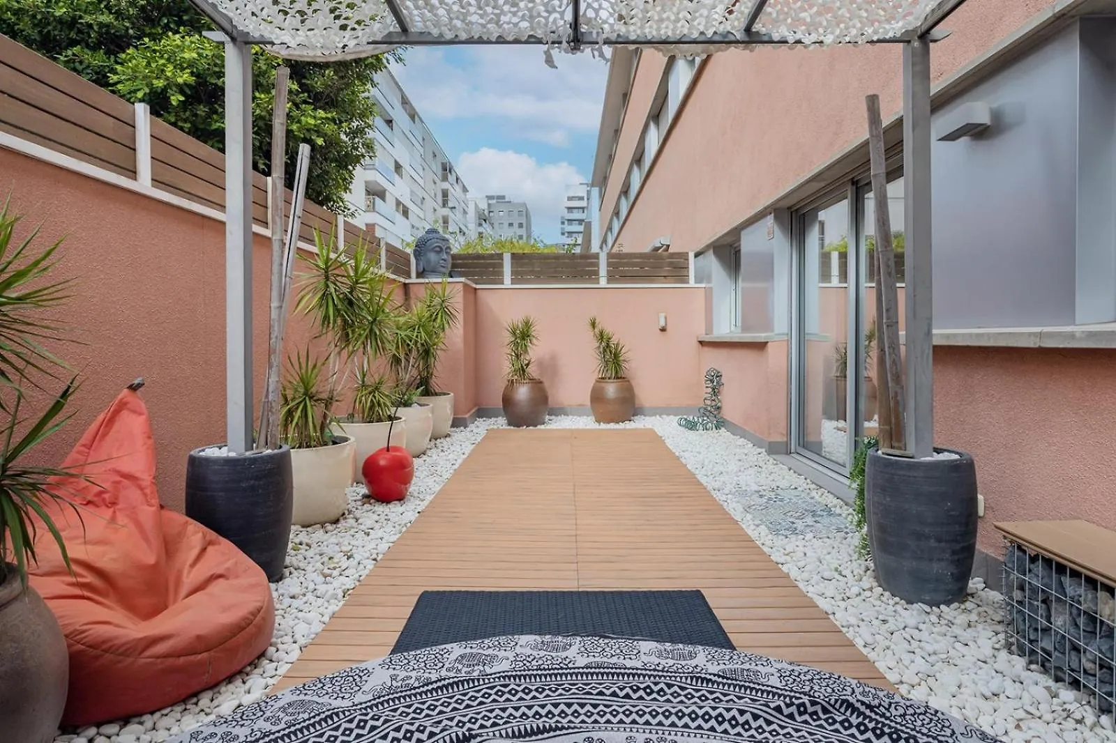 Pool Luxury 2 Bedrooms - 2 Terraces - Parking - Long Term Barcelona 0*,  Spain